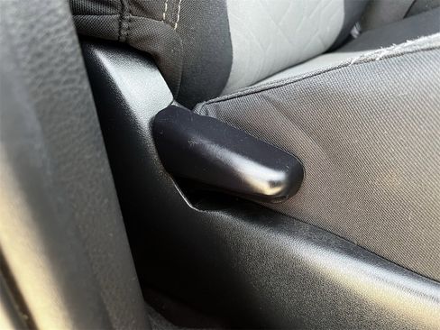 Used 2020 Toyota Tacoma TRD Sport image 25