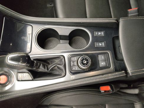 Used 2022 Nissan Maxima SV w/ Floor Mat Group FWD image 26