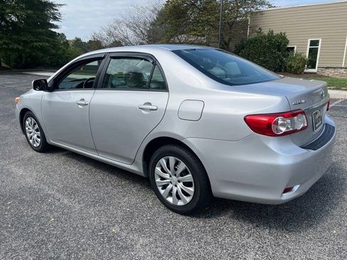 Used 2012 Toyota Corolla LE image 3