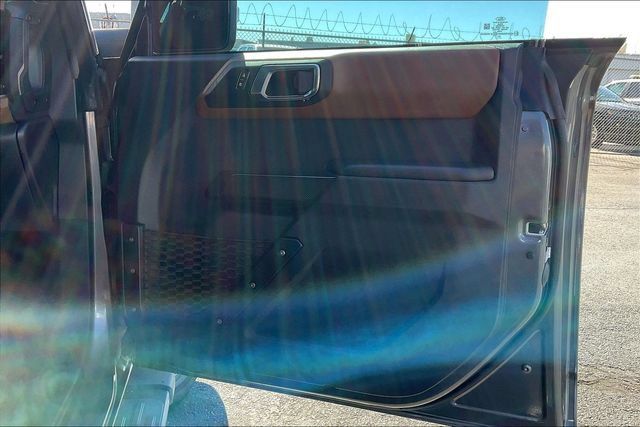 Used 2024 Ford Bronco Outer Banks AWD/4WD image 19