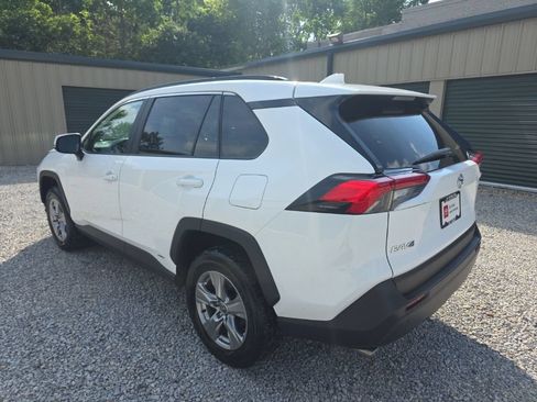 Certified 2025 Toyota RAV4 XLE AWD/4WD image 4