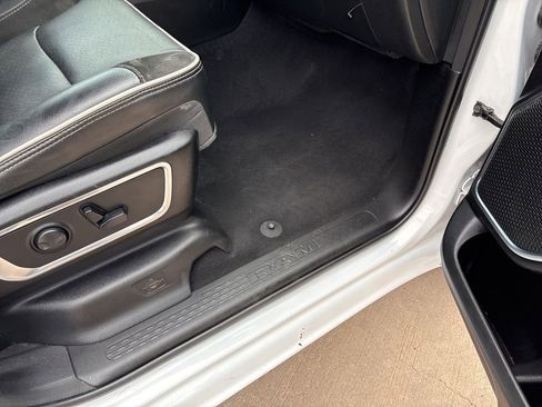 Certified 2025 RAM 1500 Laramie AWD/4WD image 27