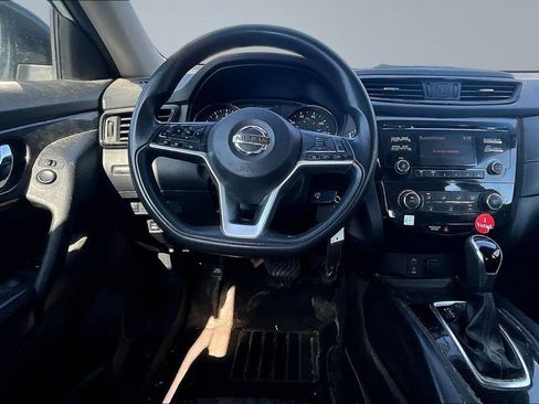 Used 2017 Nissan Rogue S AWD/4WD image 8