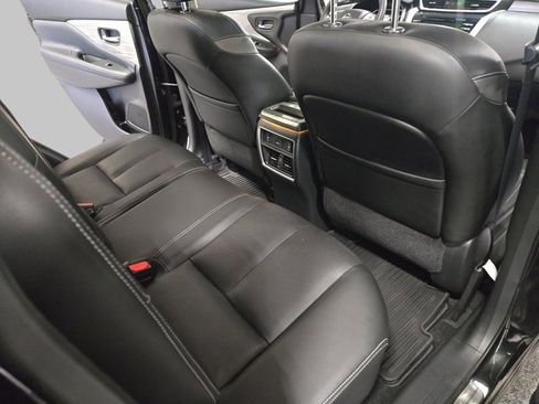 Used 2016 Nissan Murano Platinum image 12