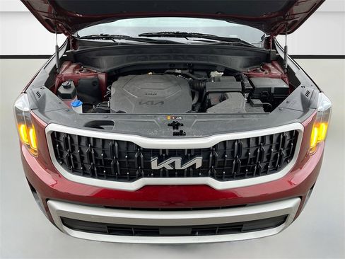 Used 2024 Kia Telluride EX w/ EX Captain's Chair Package image 34