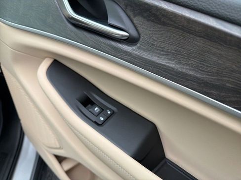 New 2025 Jeep Grand Cherokee L Limited AWD/4WD image 22
