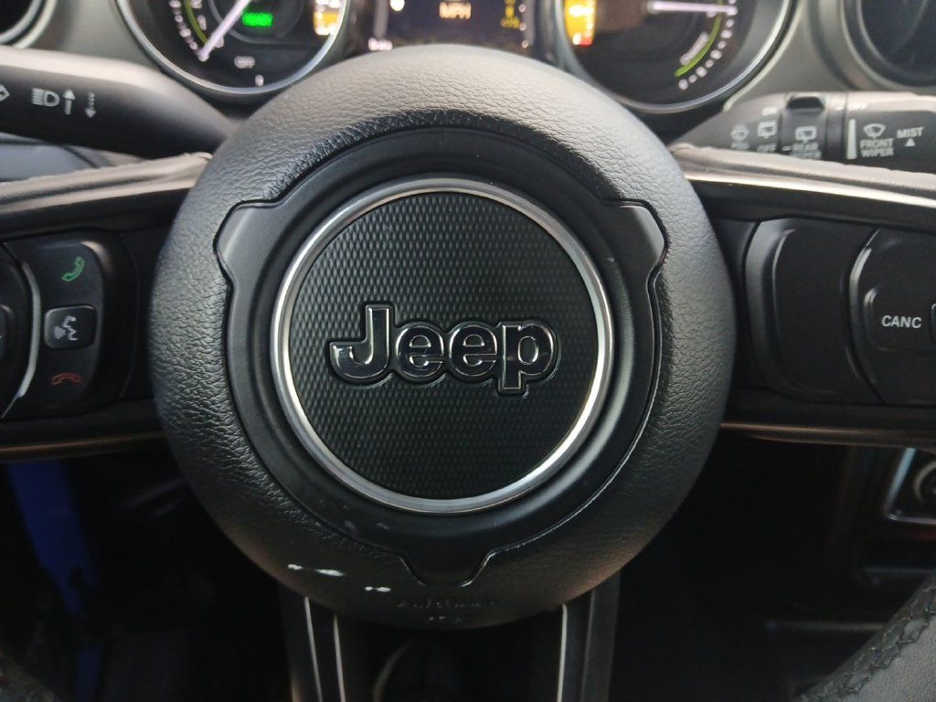 Used 2023 Jeep Wrangler Unlimited w/ 8.4" Radio Group AWD/4WD image 5