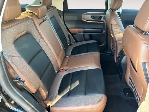 Used 2025 Ford Bronco Sport Outer Banks w/ Outer Banks Tech Package+ image 11