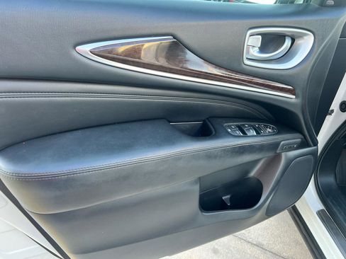 Used 2015 INFINITI QX60 FWD w/ Deluxe Touring Package image 22