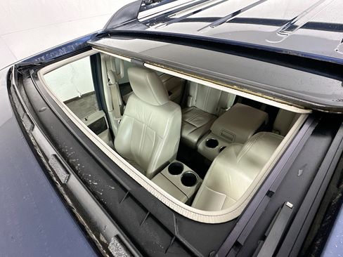 Used 2016 Lincoln Navigator Select AWD/4WD image 22