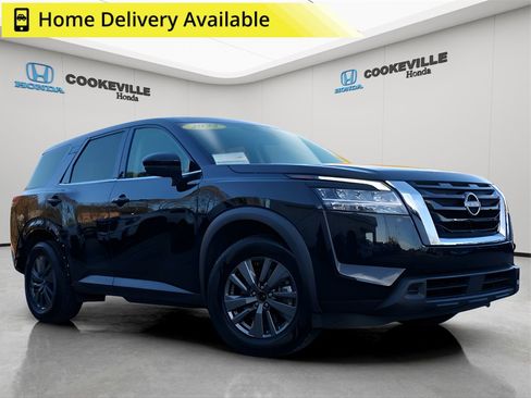 Used 2022 Nissan Pathfinder S image 1