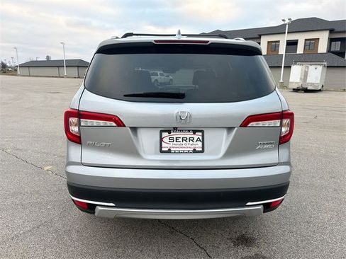Used 2020 Honda Pilot Touring image 12