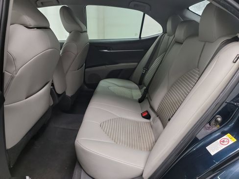 Used 2019 Toyota Camry SE image 27