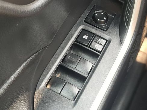 Used 2021 Toyota RAV4 XLE w/ Convenience Package AWD/4WD image 23