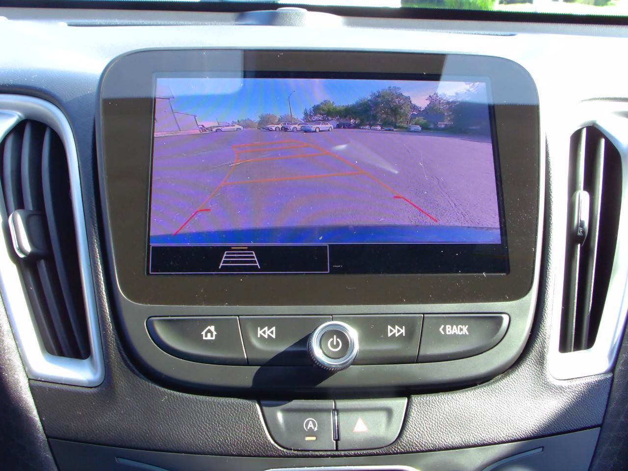 Used 2024 Chevrolet Malibu LT FWD image 19