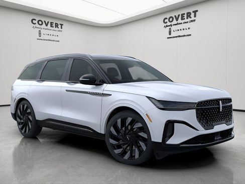 New 2026 Lincoln Nautilus Reserve w/ Jet Appearance Package image 7