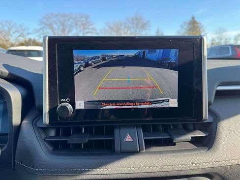 Used 2023 Toyota RAV4 LE image 27