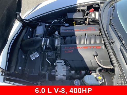 Used 2005 Chevrolet Corvette Coupe w/ Preferred Equipment Group RWD image 4