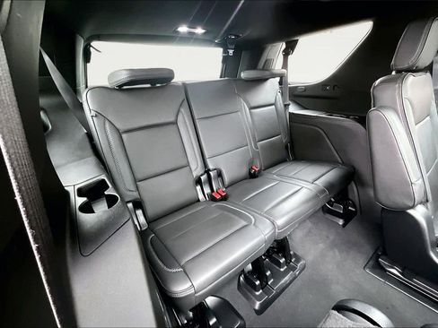 Used 2023 GMC Yukon Denali image 25