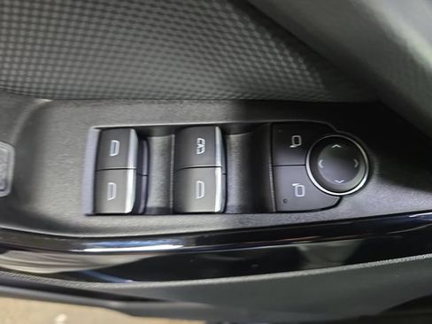 Used 2025 Chevrolet Equinox RS AWD/4WD image 30