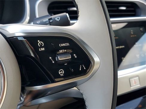 New 2024 Jaguar I-PACE R-Dynamic HSE image 29