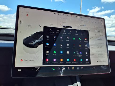 Used 2025 Tesla Model 3 RWD image 8