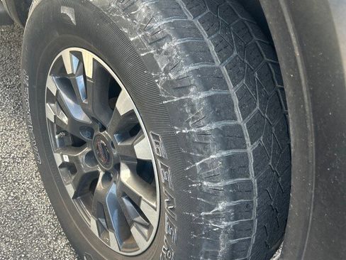 Used 2021 Nissan Titan PRO-4X w/ Pro-4x Utility Package image 12