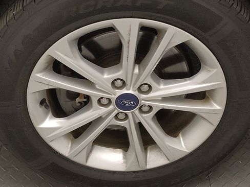 Used 2017 Ford Escape SE image 31