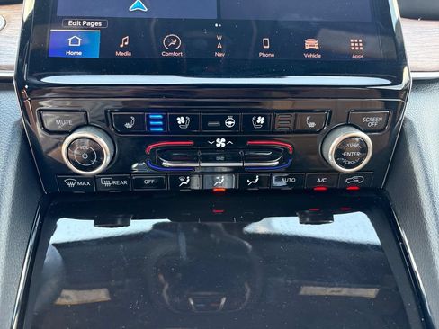 Used 2022 Jeep Grand Cherokee L Summit w/ Advanced Protech Group IV AWD/4WD image 26