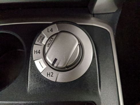 Used 2019 Toyota 4Runner SR5 image 10