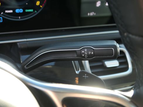 Used 2023 Mercedes-Benz GLS 450 4MATIC image 18