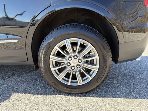 Used 2019 Cadillac XT5 Luxury image 24