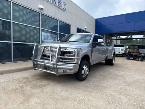 Used 2024 Ford F350 Platinum AWD/4WD image 4