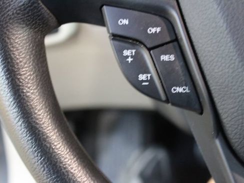 Used 2020 Ford Fusion SE w/ Fleet SE Value Package FWD image 18