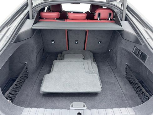 Used 2022 BMW i4 eDrive40 image 12