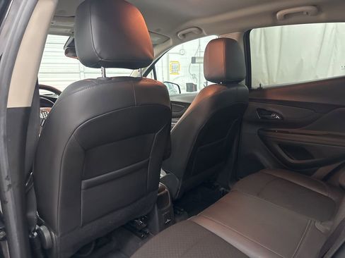 Used 2022 Buick Encore Preferred w/ Safety Package image 19