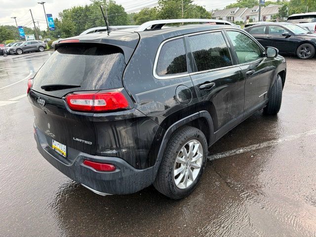 Used 2016 Jeep Cherokee Limited AWD/4WD image 13