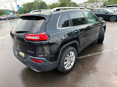 Used 2016 Jeep Cherokee Limited AWD/4WD image 13