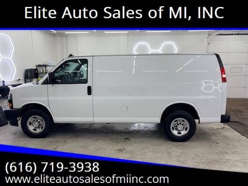 Used 2020 Chevrolet Express 2500 2500 3dr Cargo Van w/ Driver Convenience Package image 1