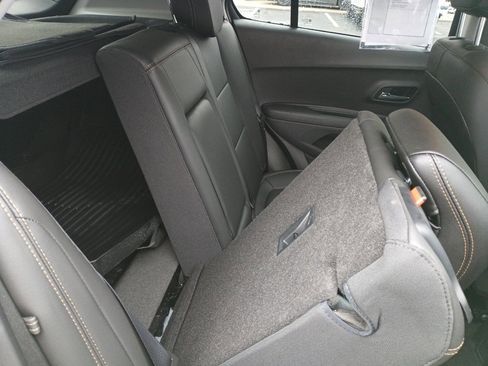 Used 2020 Chevrolet Trax Premier image 26
