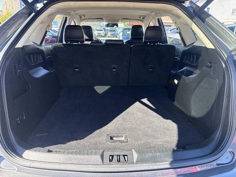 Used 2023 Ford Edge Titanium image 8