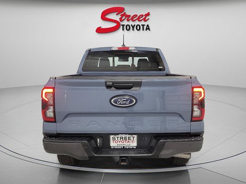 Used 2024 Ford Ranger Lariat w/ FX4 Off-Road Package image 3