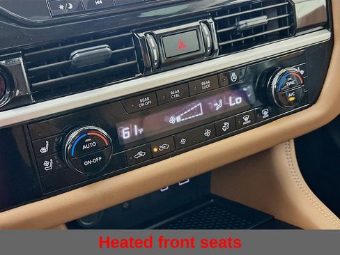 Certified 2025 Nissan Pathfinder Platinum AWD/4WD image 23