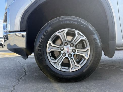 Used 2019 GMC Sierra 1500 SLT w/ Max Trailering Package image 4