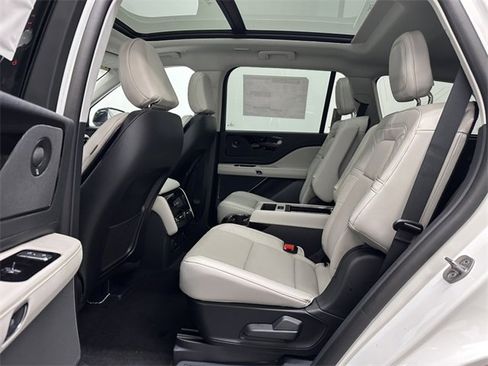 New 2025 Lincoln Aviator Reserve w/ Illumination Package image 19