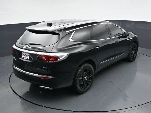 Used 2024 Buick Enclave Essence w/ Experience Buick Package FWD image 33