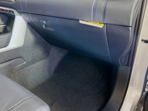 New 2025 Toyota Tundra Platinum image 34