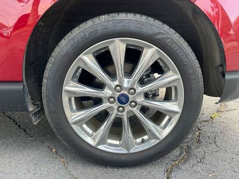Certified 2018 Ford Edge Titanium w/ Equipment Group 301A AWD/4WD image 33