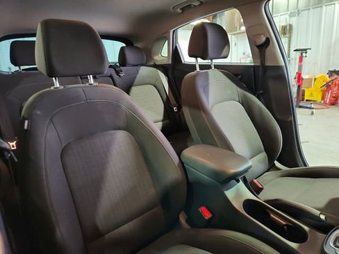 Used 2023 Hyundai Kona SEL AWD/4WD image 20