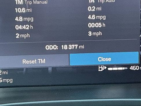 Certified 2025 Volvo XC40 B5 Plus image 32